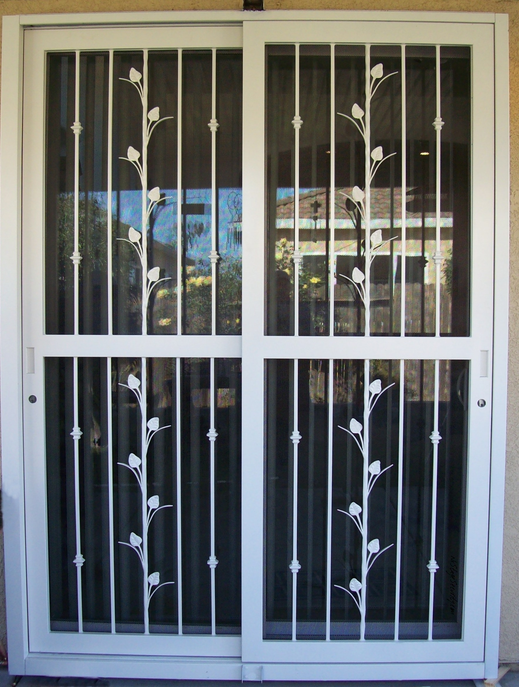 Featured image for Glass Tops Sliding Off Tables? Ways to Secure Them Safely