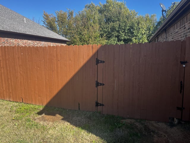 Featured image for Fence Posts Loosening Over Time? Simple Ways to Reinforce Stability