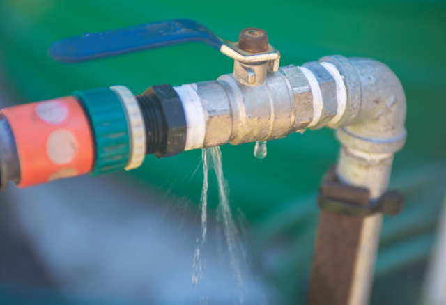 Featured image for Garden Hose Leaking Frequently? How to Identify and Fix Faulty Connections