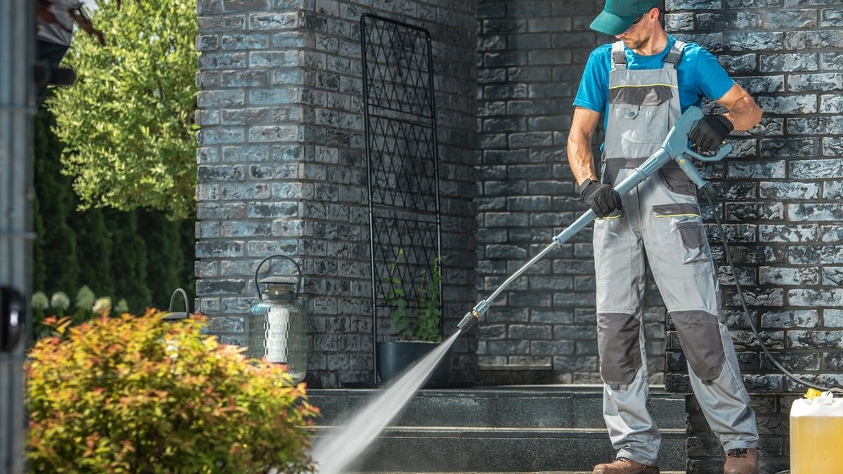 Featured image for Pressure Washer Not Cleaning Effectively? Maintenance Tips to Improve Power
