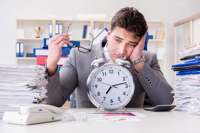 Content image for Contractors Missing Deadlines? What to Do When Work Falls Behind